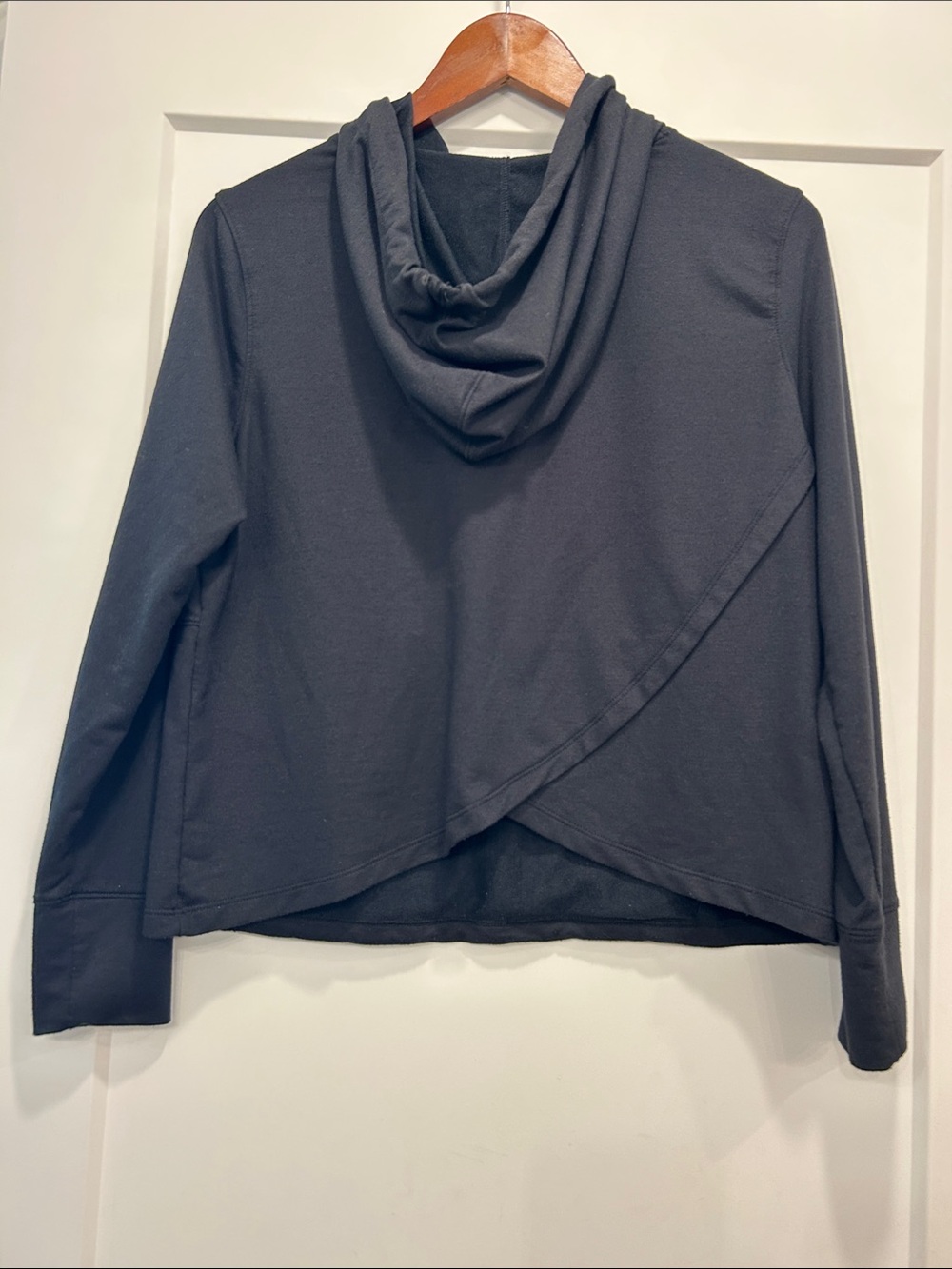 Cozy Black Hooded Pullover - Picture 4 of 8